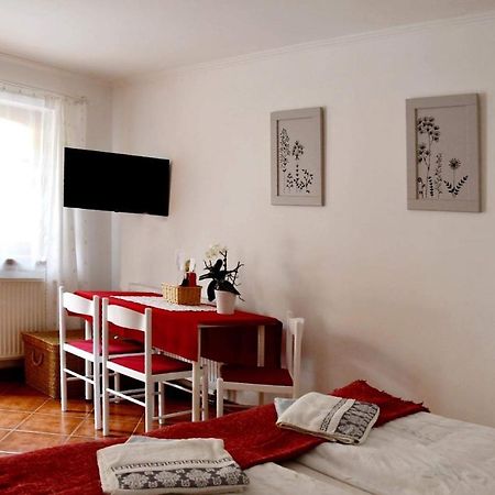 Szentesi Panzio Bed and Breakfast Fertőrákos Eksteriør billede